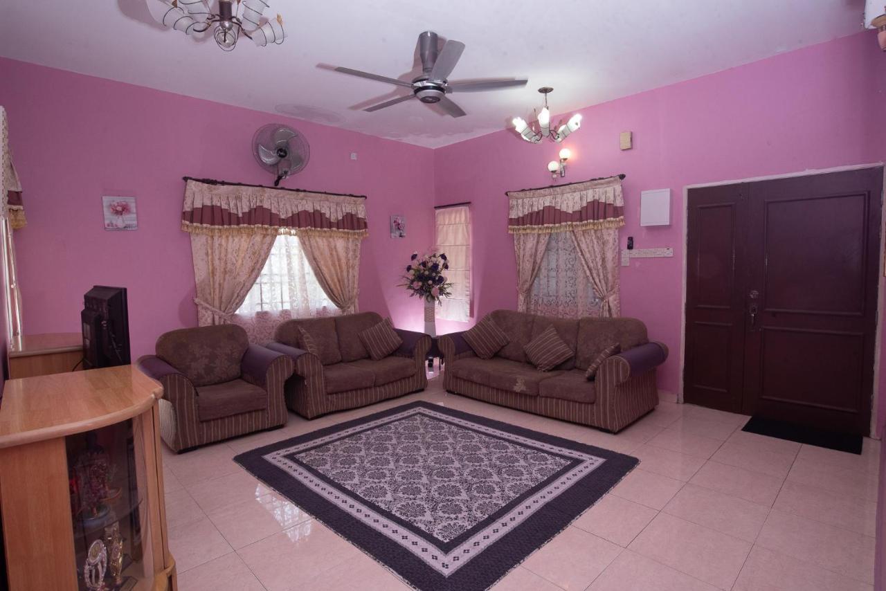 Umaira Homestay Chemor Luaran gambar
