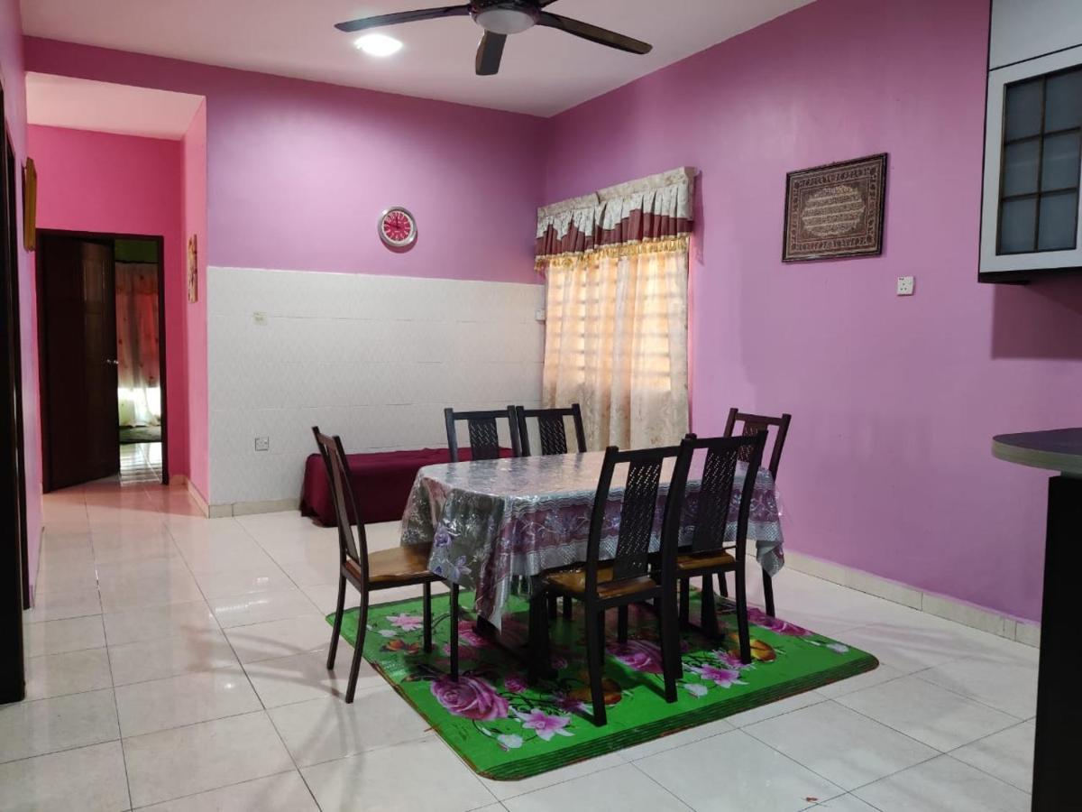 Umaira Homestay Chemor Luaran gambar