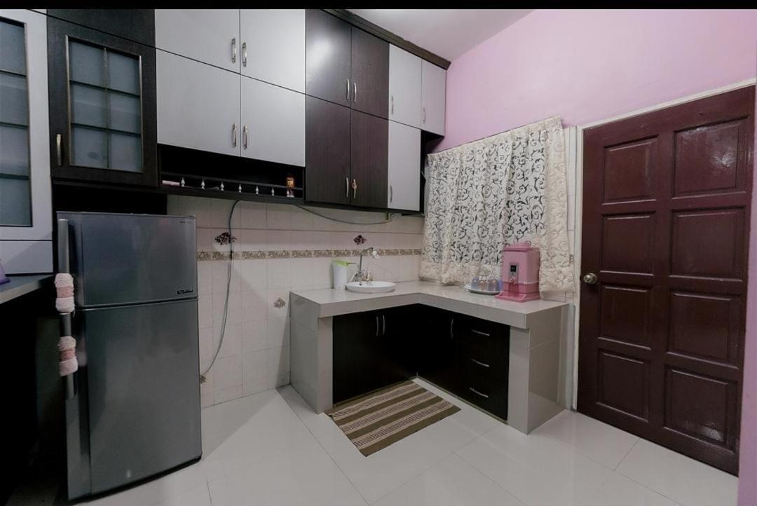 Umaira Homestay Chemor Luaran gambar