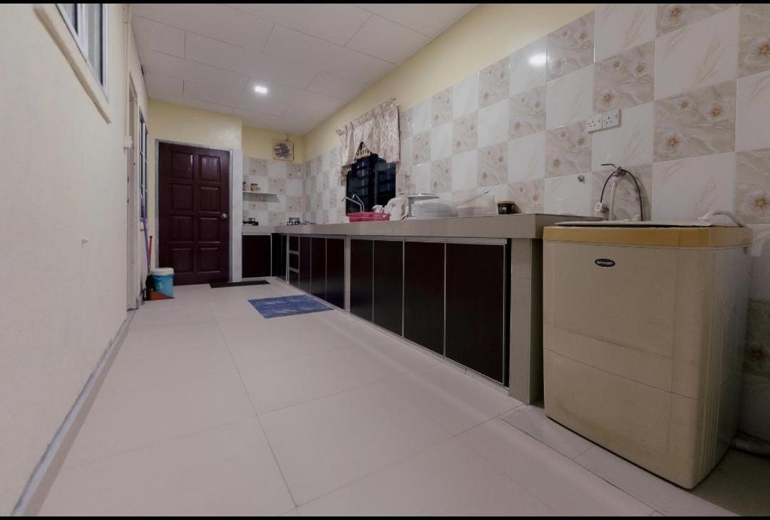 Umaira Homestay Chemor Luaran gambar